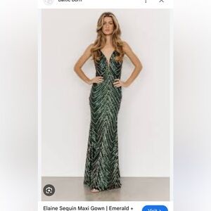 Green and gold gown M